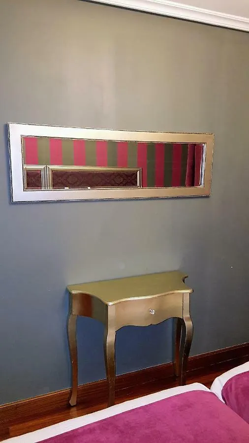 La Casa De Lorenzo La Guardia 0*,
